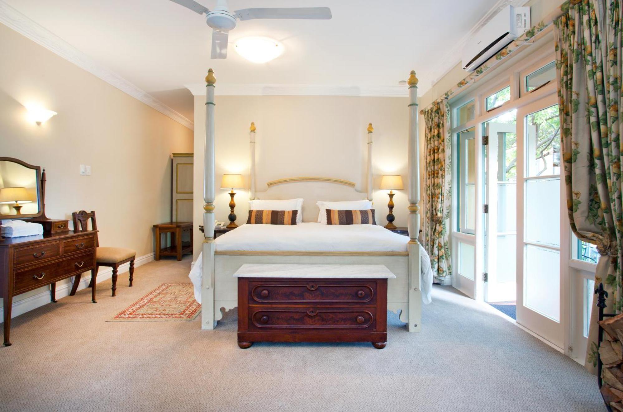 Franschhoek Country House & Villas Стая снимка