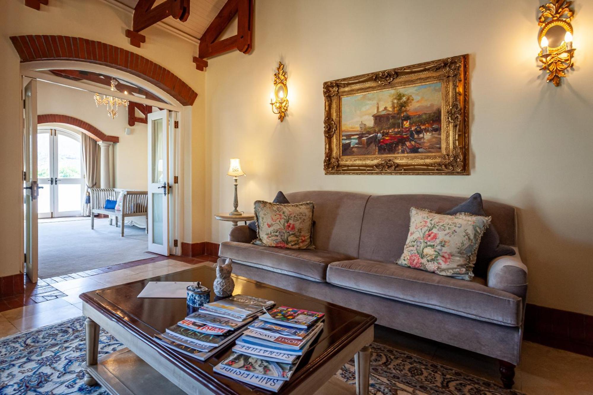 Franschhoek Country House & Villas Стая снимка